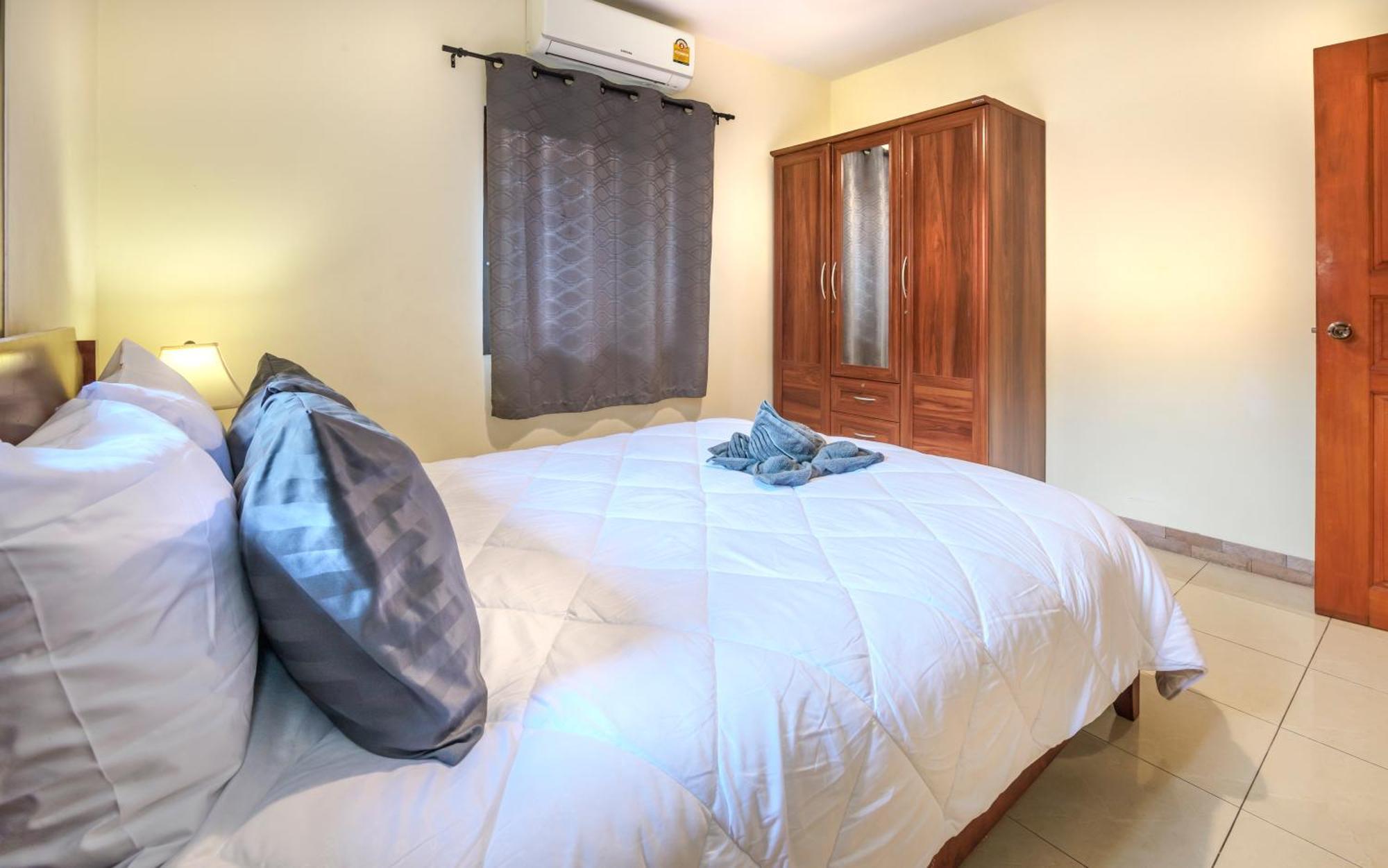 N Near Walking Street Electricity Included * Pattaya