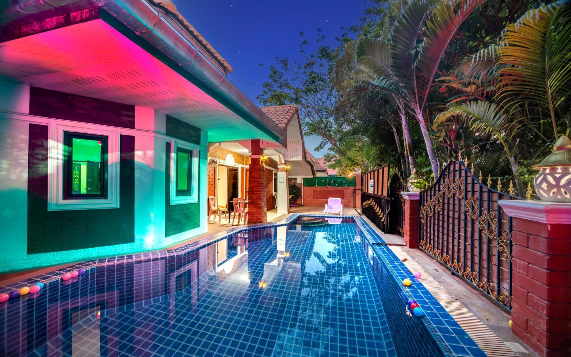 N Near Walking Street Electricity Included Pattaya